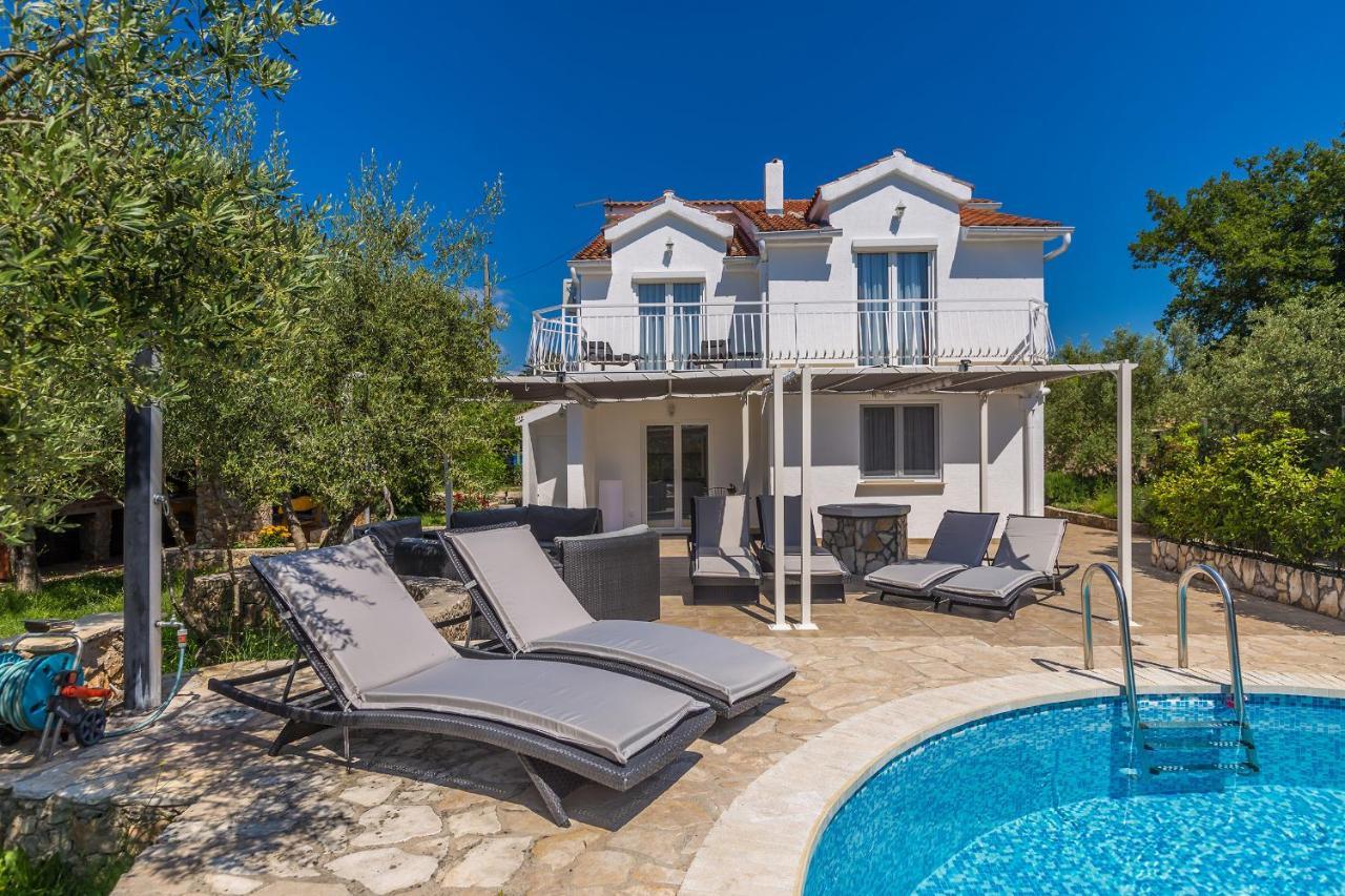 Holiday Home Olive Garden Brzac Εξωτερικό φωτογραφία