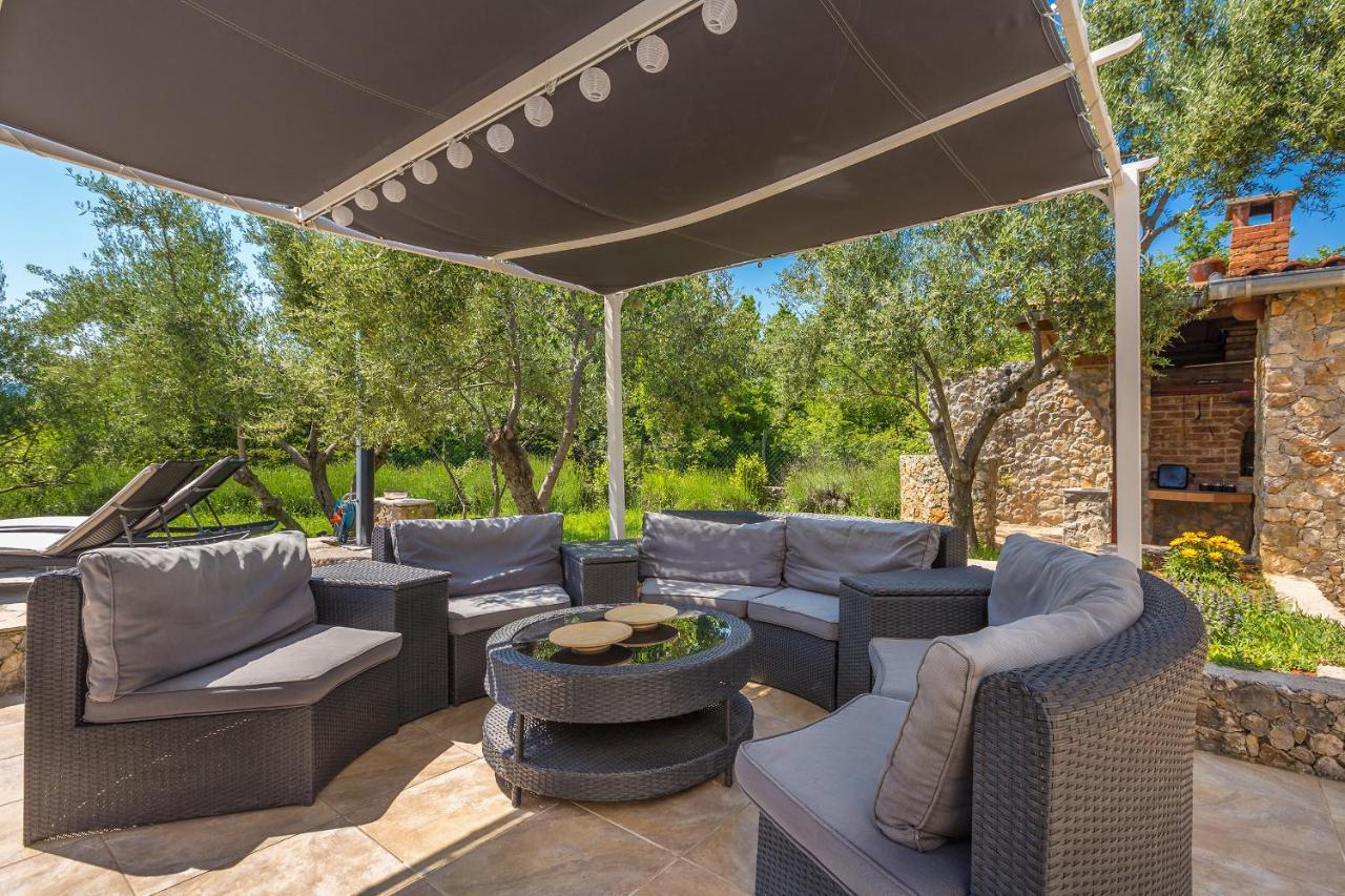 Holiday Home Olive Garden Brzac Εξωτερικό φωτογραφία