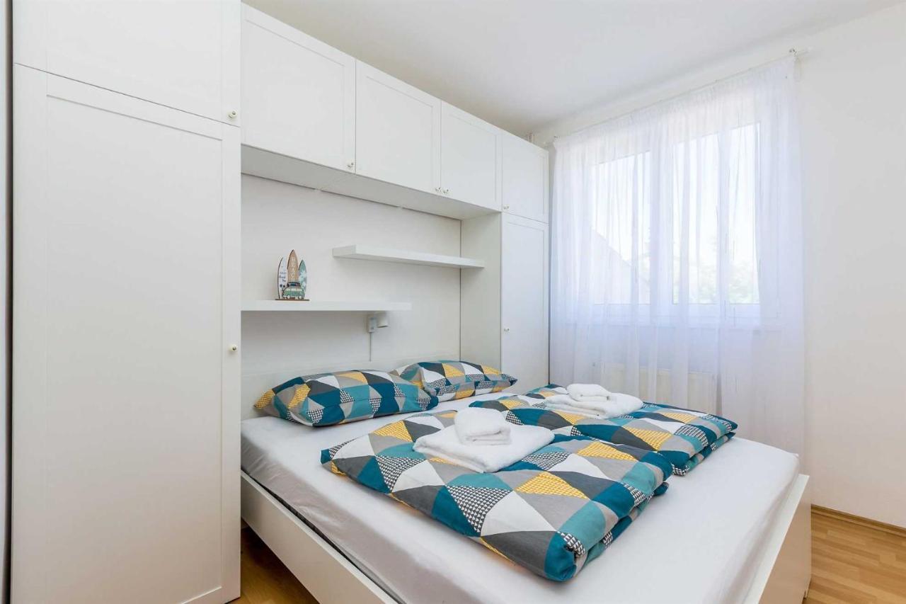 Holiday Home Olive Garden Brzac Εξωτερικό φωτογραφία