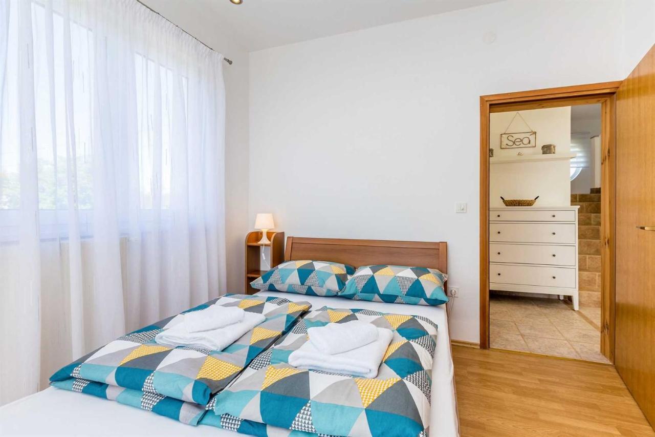 Holiday Home Olive Garden Brzac Εξωτερικό φωτογραφία